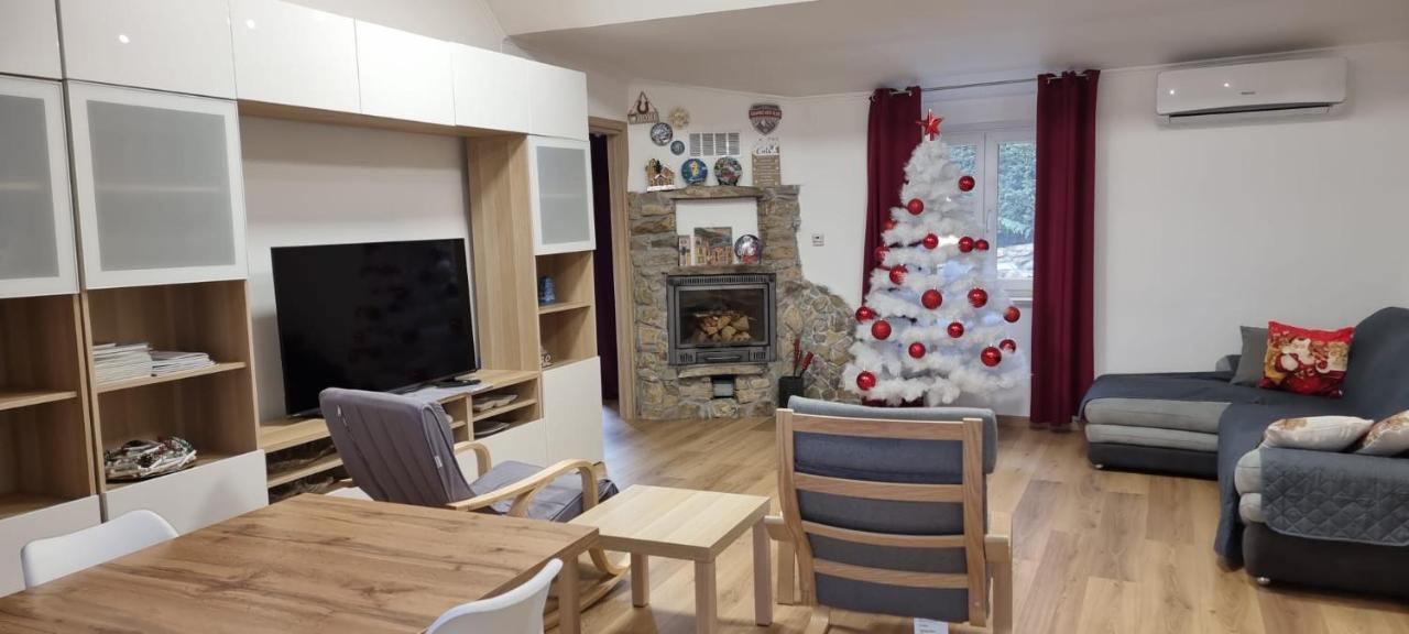 Casa Vacanza Con Piscina,Area Giochi Bambini. Santa Maria della Versa Extérieur photo